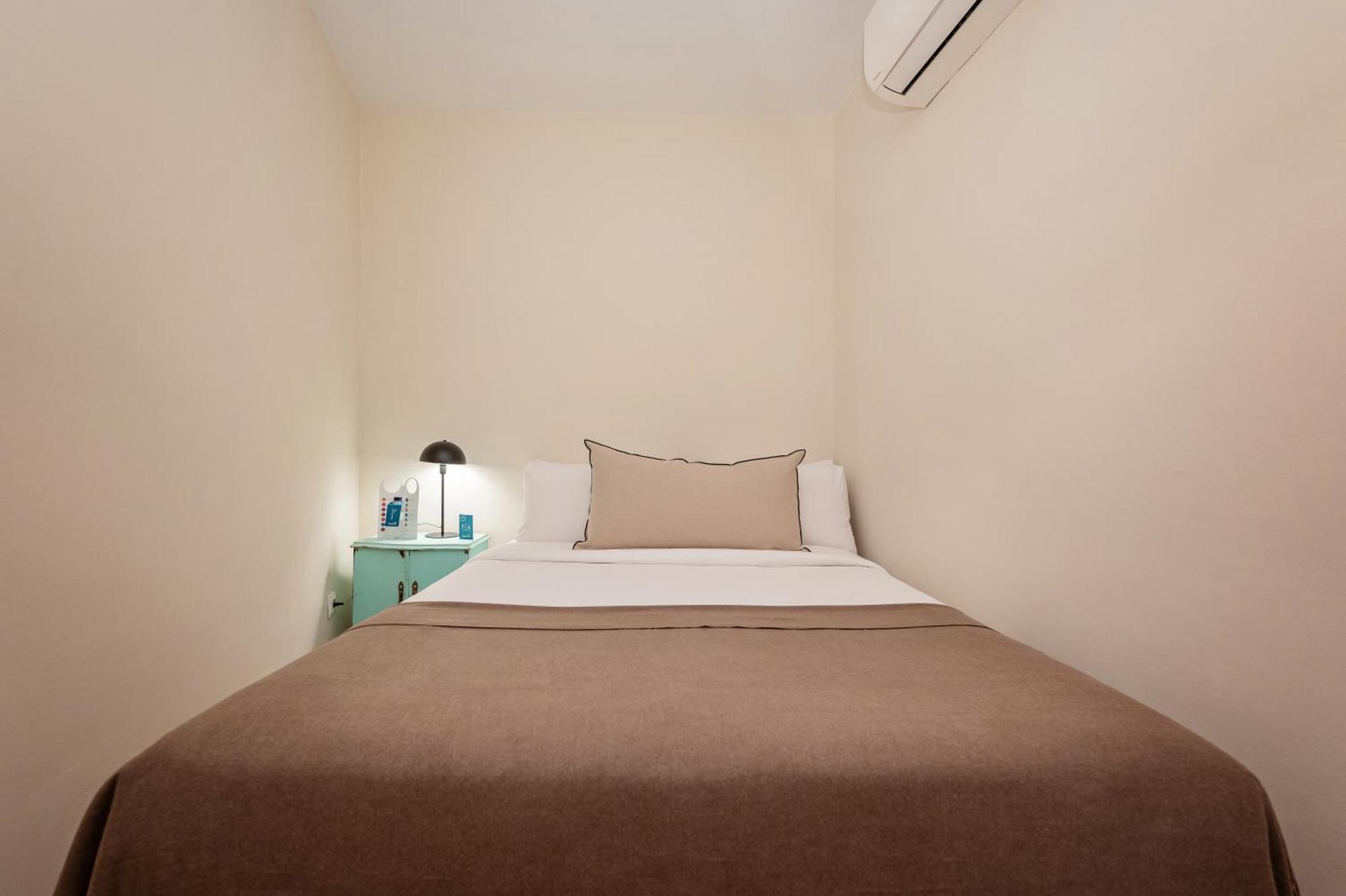 Sweett - Wellington Apartment Barcelona Bagian luar foto